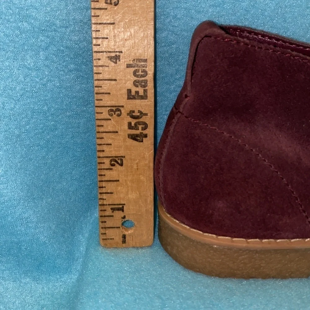 ISAAC MIZRAHI LIVE CHUKKA  Imzoe leather suede upper merlot purple NEW size 7M